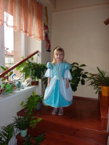 šaty pro princeznu